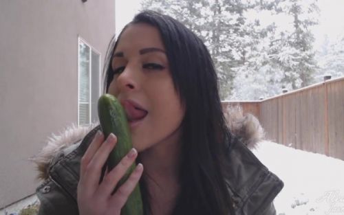 Aleah Jasmine - Snowy Cucumber (2019/FullHD)